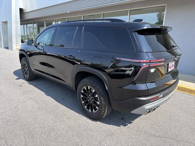 Used 2024 Chevrolet Traverse Z71 w/ Enhanced Driving Package AWD/4WD image 7
