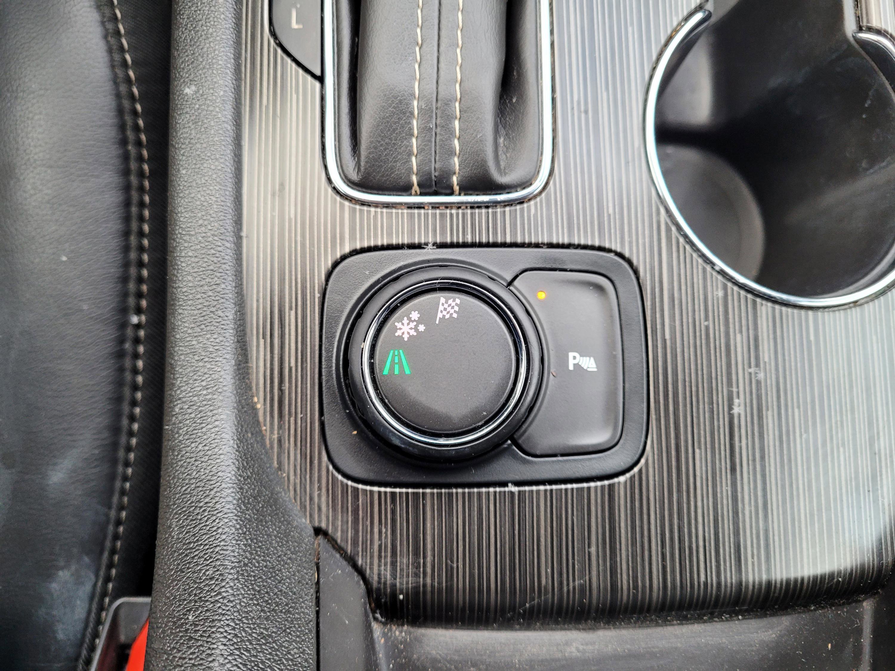 Used 2018 GMC Acadia SLT image 22