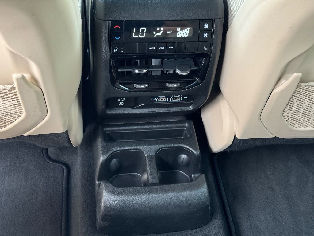 Used 2024 Jeep Grand Cherokee L Limited image 13