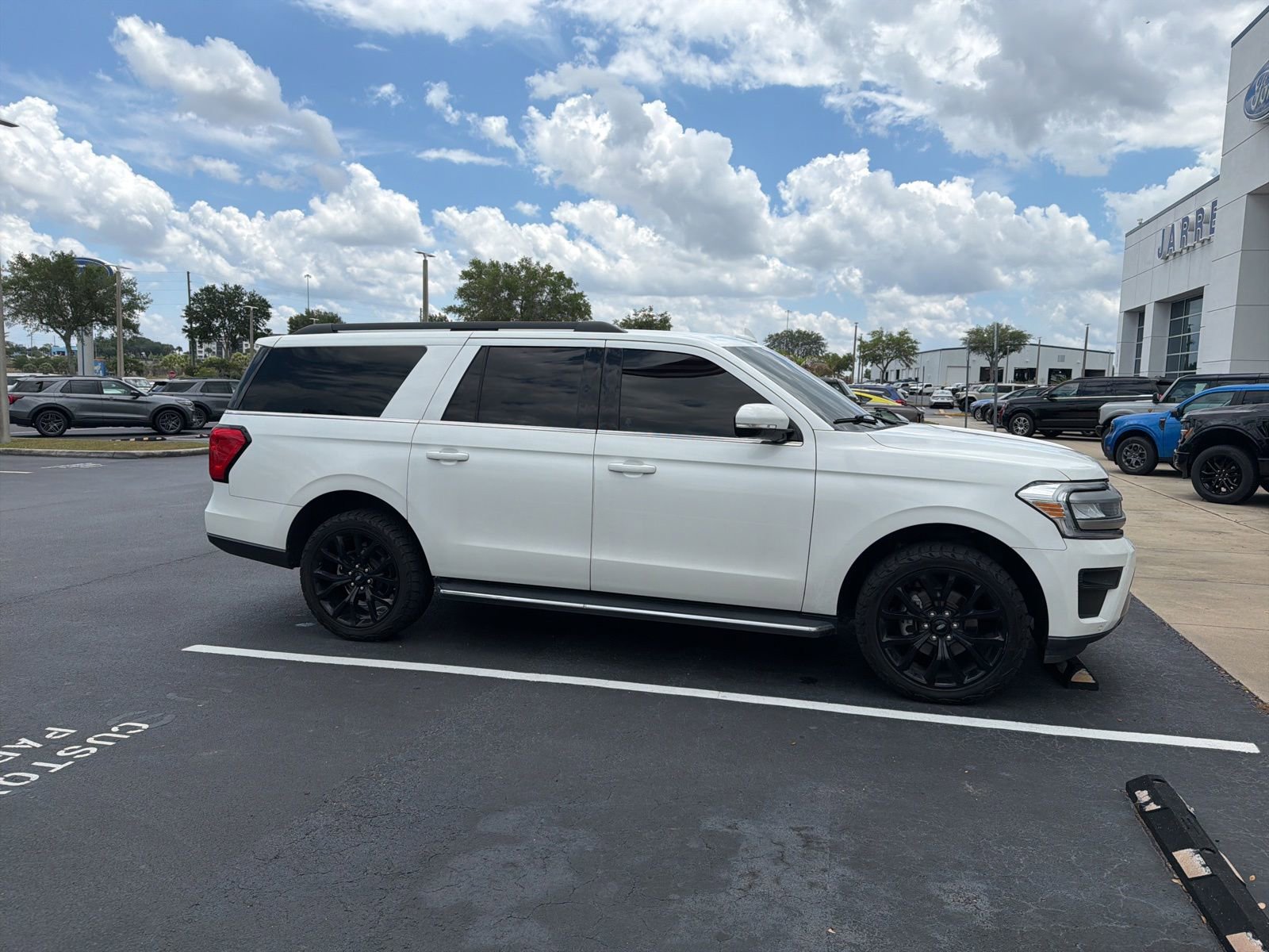 Certified 2022 Ford Expedition Max XLT RWD image 3
