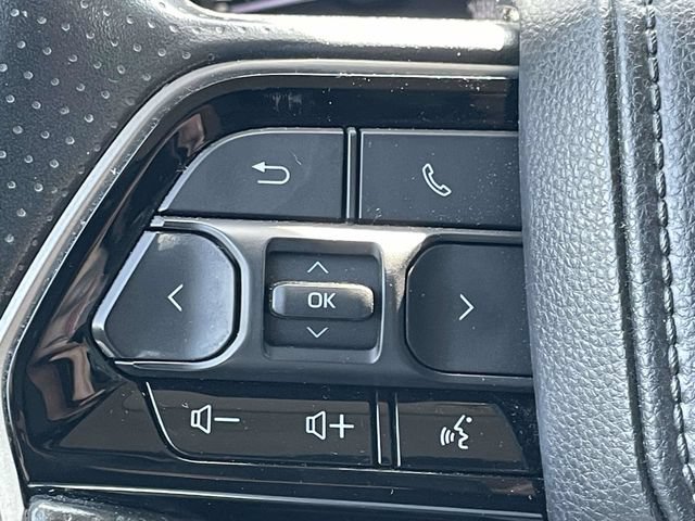 Used 2023 Toyota Tundra SR5 w/ SR5 Convenience Package AWD/4WD image 17
