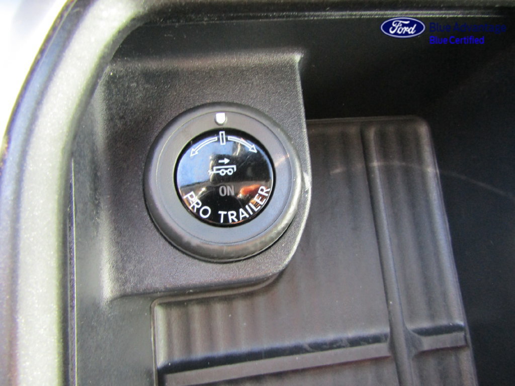 Certified 2025 Ford Expedition Active AWD/4WD image 60