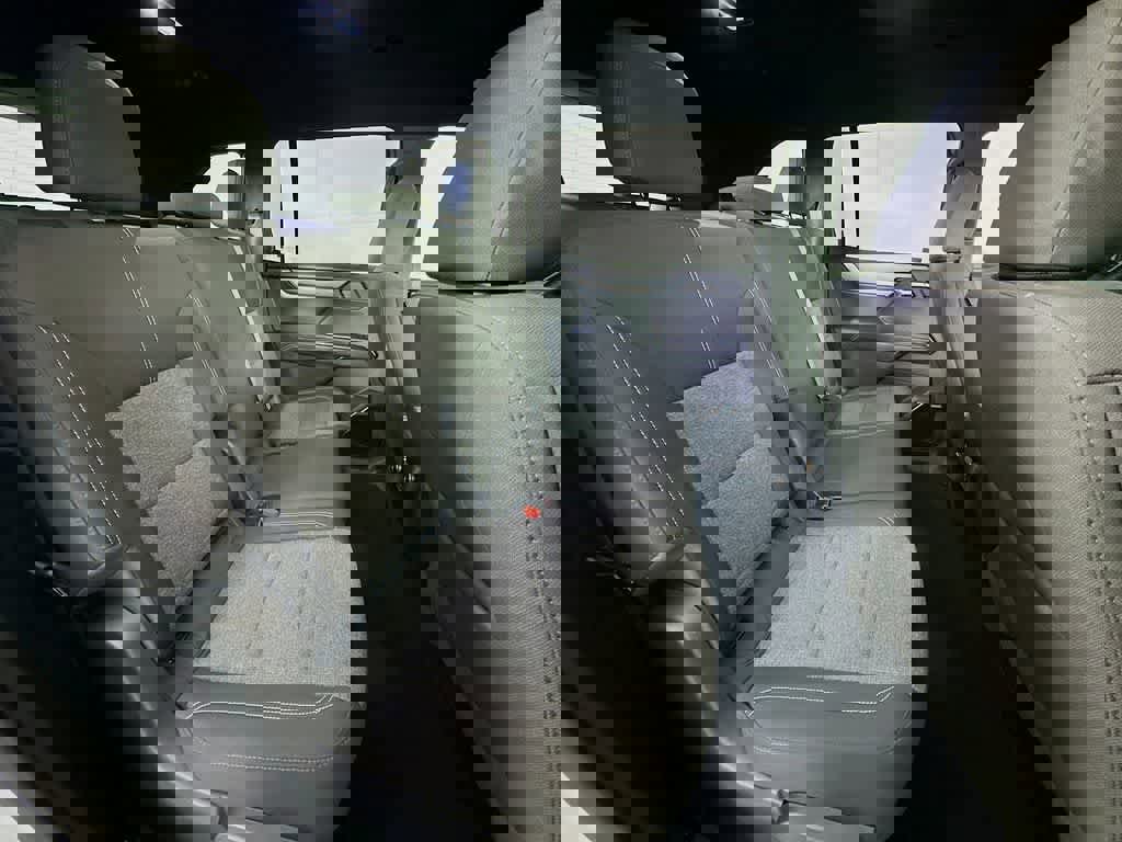 Used 2025 GMC Acadia Elevation image 34