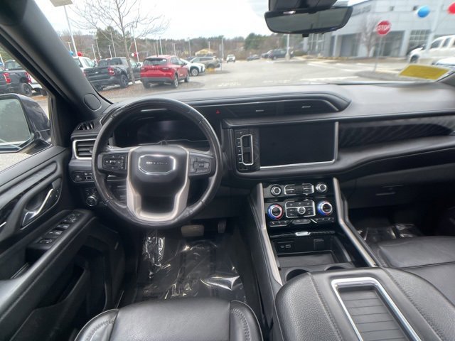 Used 2023 GMC Yukon Denali w/ Denali Reserve Package image 14