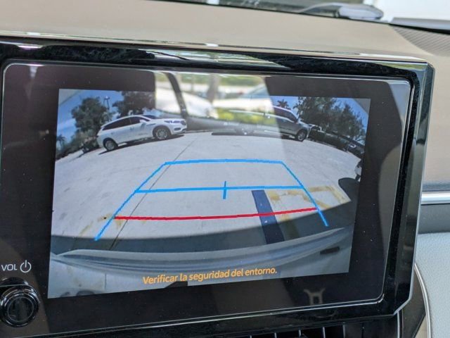 Used 2025 Toyota Corolla LE FWD image 10