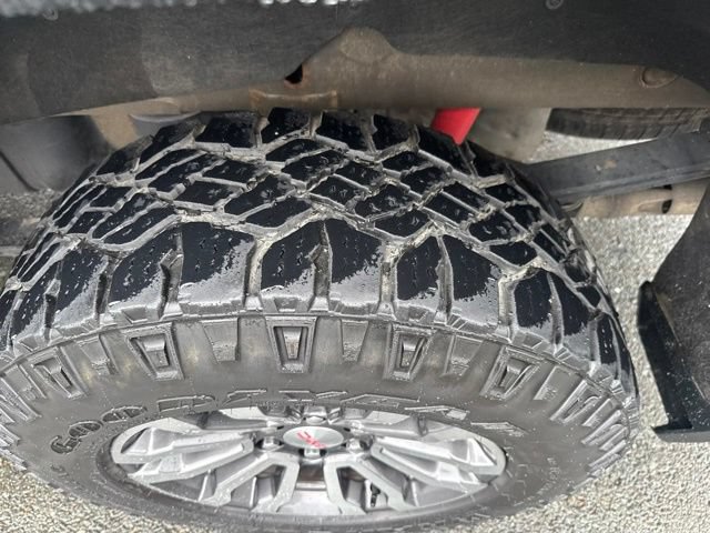 Used 2023 GMC Sierra 1500 AT4 w/ AT4 Premium Package AWD/4WD image 12