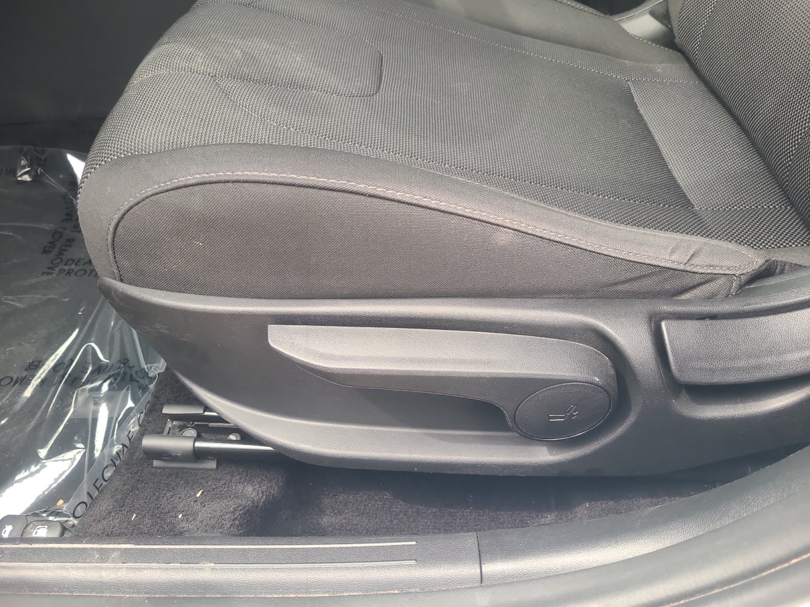 Used 2022 Hyundai Elantra SE FWD image 14