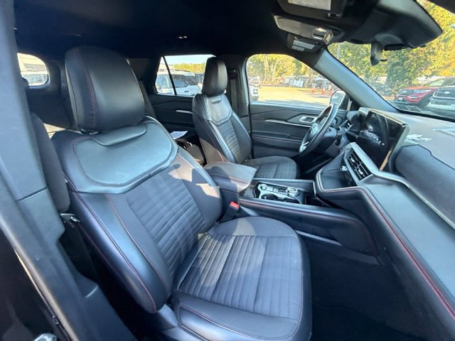 Certified 2025 Ford Explorer ST-Line AWD/4WD image 12