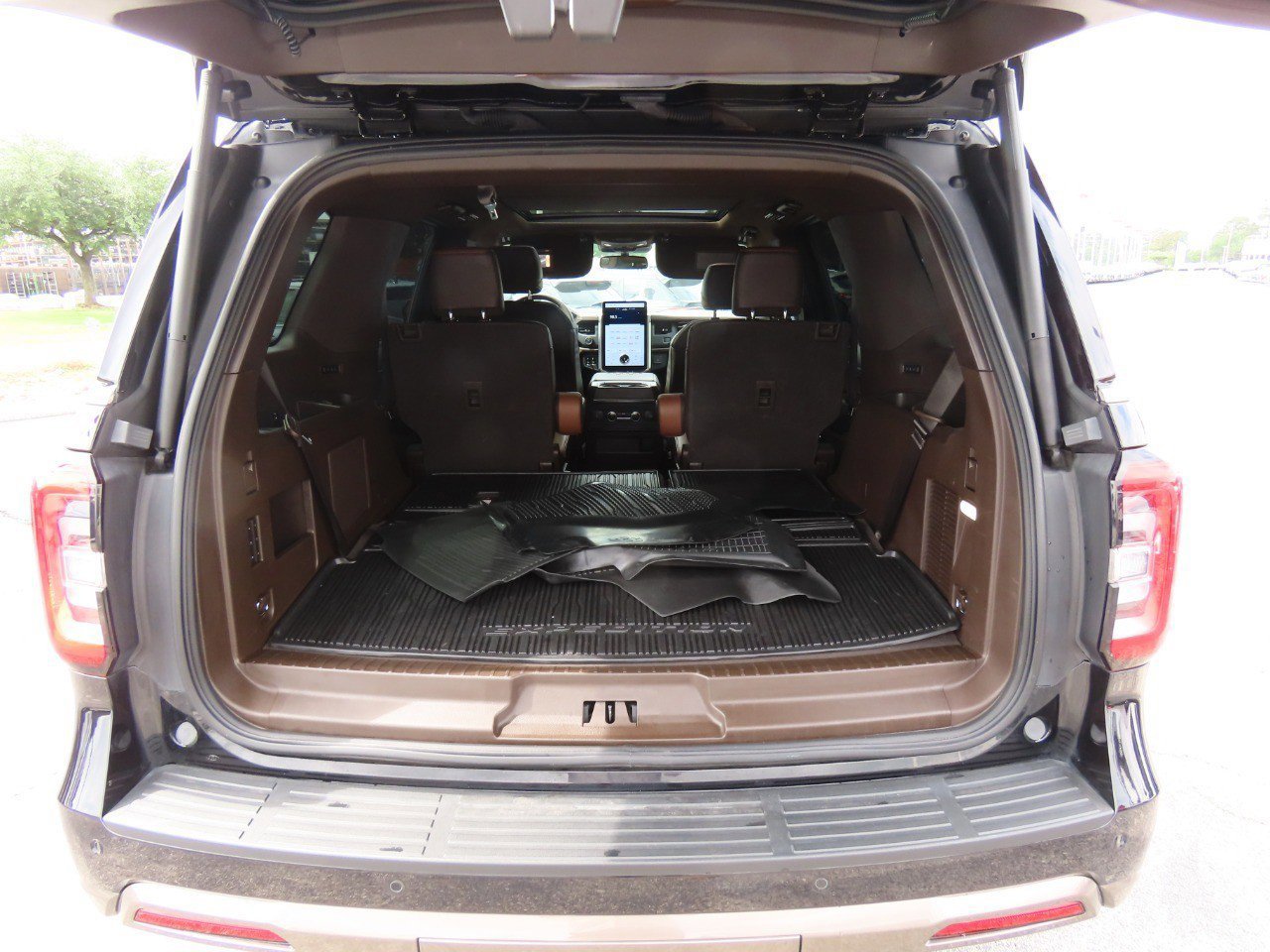 Certified 2024 Ford Expedition King Ranch AWD/4WD image 13