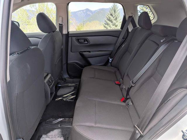 Used 2025 Nissan Rogue S AWD/4WD image 16