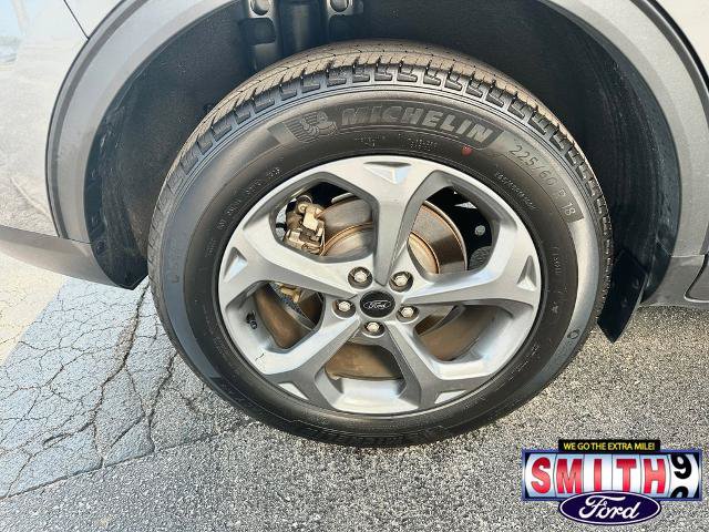 Certified 2025 Ford Escape ST-Line Select AWD/4WD image 14