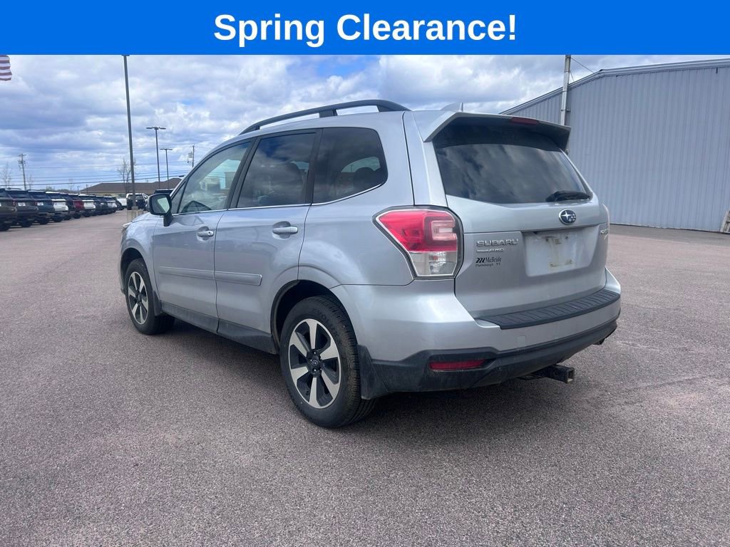 Used 2017 Subaru Forester 2.5i Limited AWD/4WD image 4