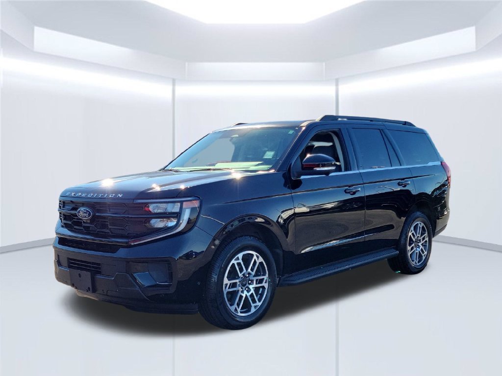 Certified 2025 Ford Expedition Active AWD/4WD image 9