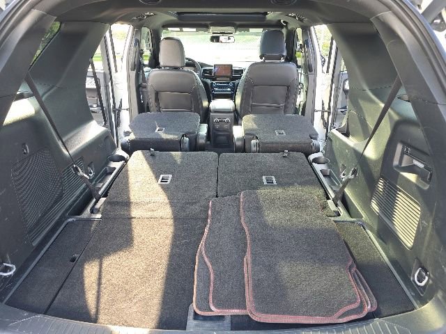 Certified 2024 Ford Explorer ST-Line w/ Class IV Trailer Tow Package AWD/4WD image 34