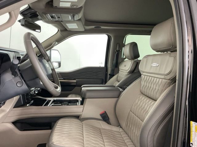 Certified 2025 Ford F250 Platinum w/ Platinum Plus Package image 18