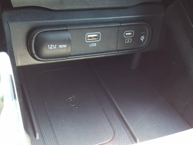 Used 2025 Kia Telluride S AWD/4WD image 29