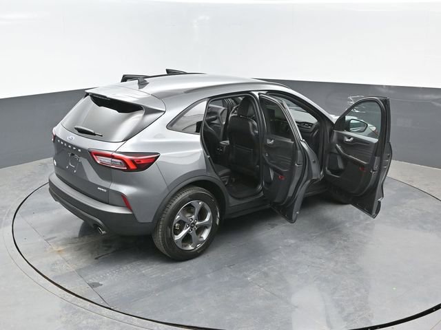 Certified 2025 Ford Escape ST-Line Select AWD/4WD image 25