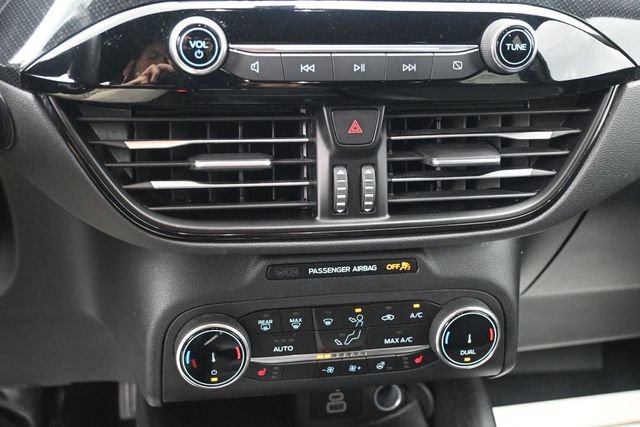 Certified 2025 Ford Escape ST-Line Select AWD/4WD image 12