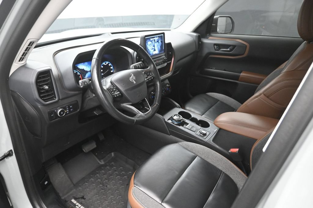 Certified 2023 Ford Bronco Sport Outer Banks w/ Tech Package AWD/4WD image 18