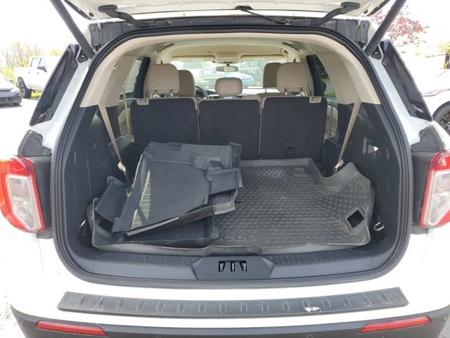 Certified 2023 Ford Explorer XLT w/ Equipment Group 202A AWD/4WD image 29