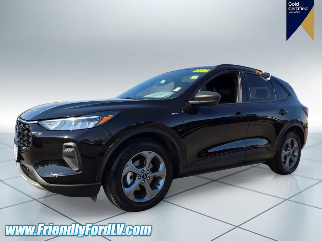 Certified 2025 Ford Escape ST-Line FWD image 3