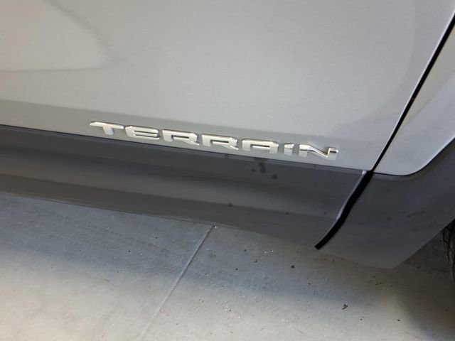 Used 2024 GMC Terrain SLE w/ Driver Convenience Package FWD image 10