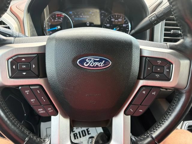Certified 2017 Ford F350 Platinum w/ Platinum Ultimate Package AWD/4WD image 16