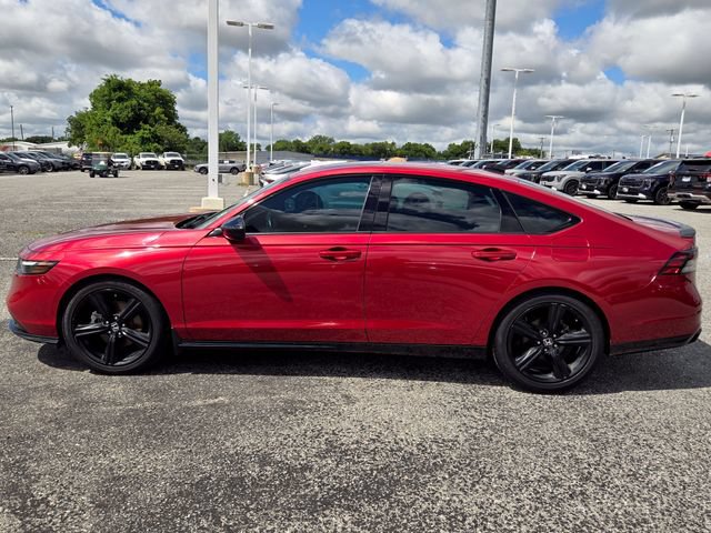 Used 2023 Honda Accord Sport image 4