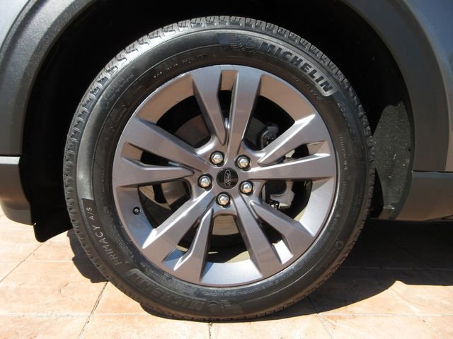 Certified 2023 Ford Explorer XLT w/ Equipment Group 202A image 9