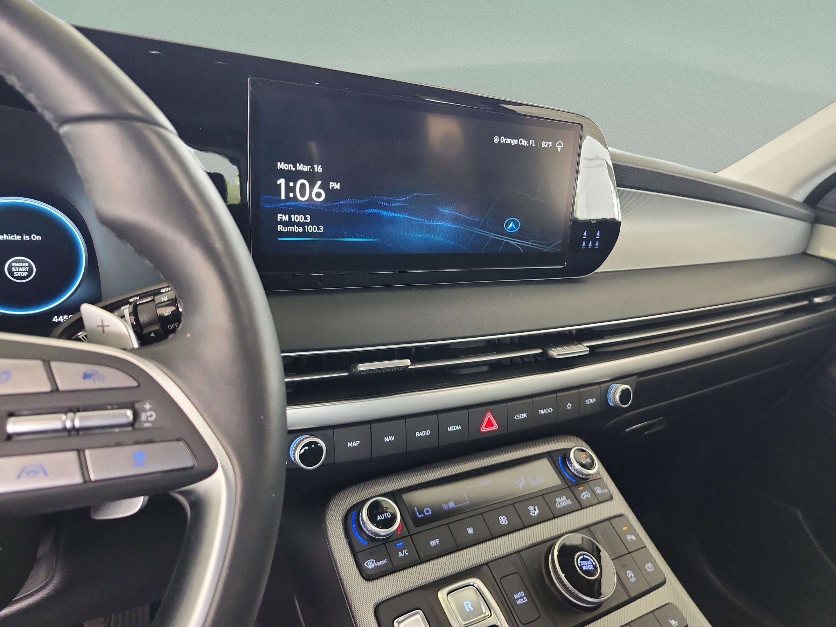 Used 2024 Hyundai Palisade SEL w/ Premium Package image 12