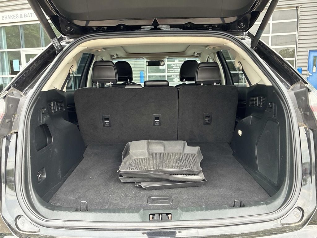 Certified 2019 Ford Edge Titanium w/ Equipment Group 301A AWD/4WD image 16