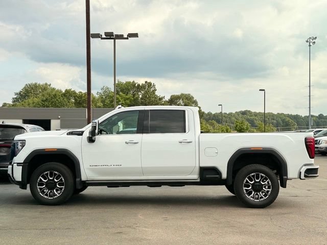 Used 2025 GMC Sierra 3500 Denali Ultimate w/ LPO, GMC Protection Package AWD/4WD image 40