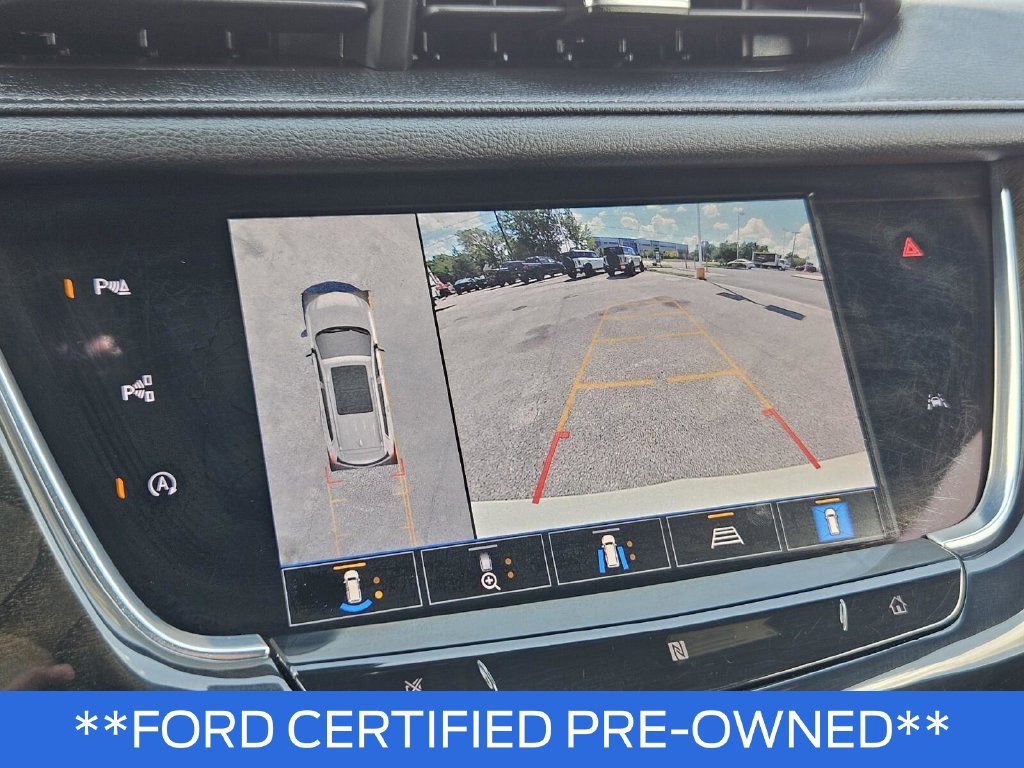 Used 2021 Cadillac XT6 Premium Luxury AWD/4WD image 31