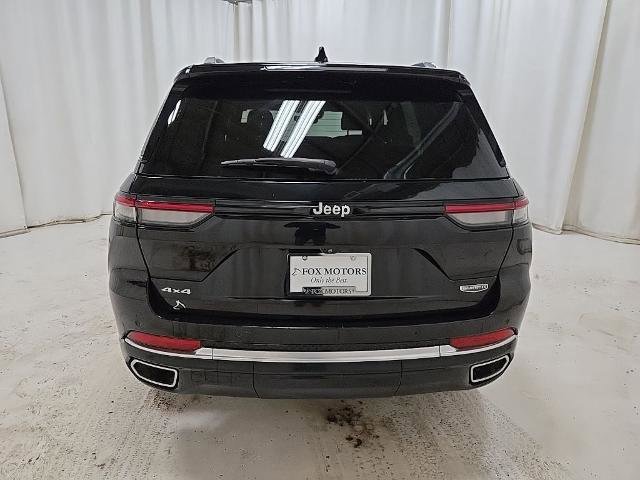 Used 2023 Jeep Grand Cherokee Summit w/ Luxury Tech Group V image 3