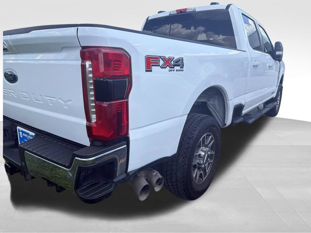 Certified 2024 Ford F250 Lariat w/ FX4 Off-Road Package AWD/4WD image 32