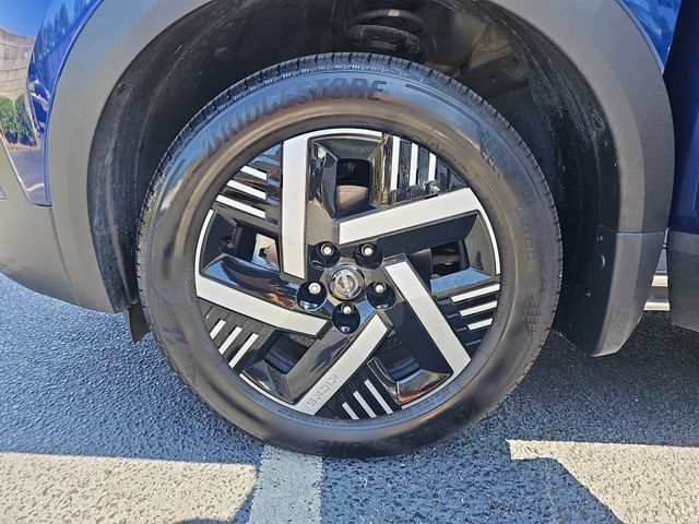 Used 2025 Nissan Kicks SV FWD image 35