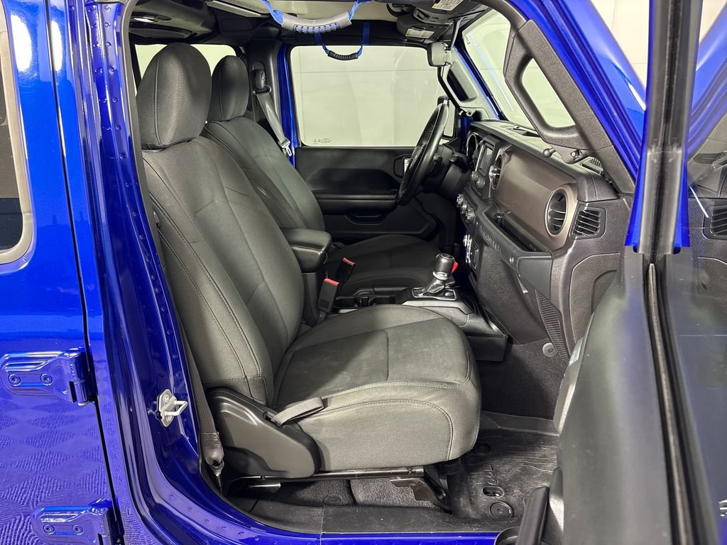 Used 2018 Jeep Wrangler Unlimited Sport S AWD/4WD image 6