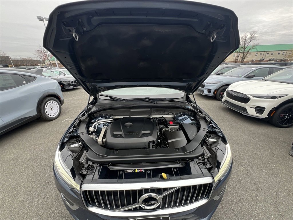 Used 2019 Volvo XC60 T5 Inscription w/ Protection Package Premier image 27