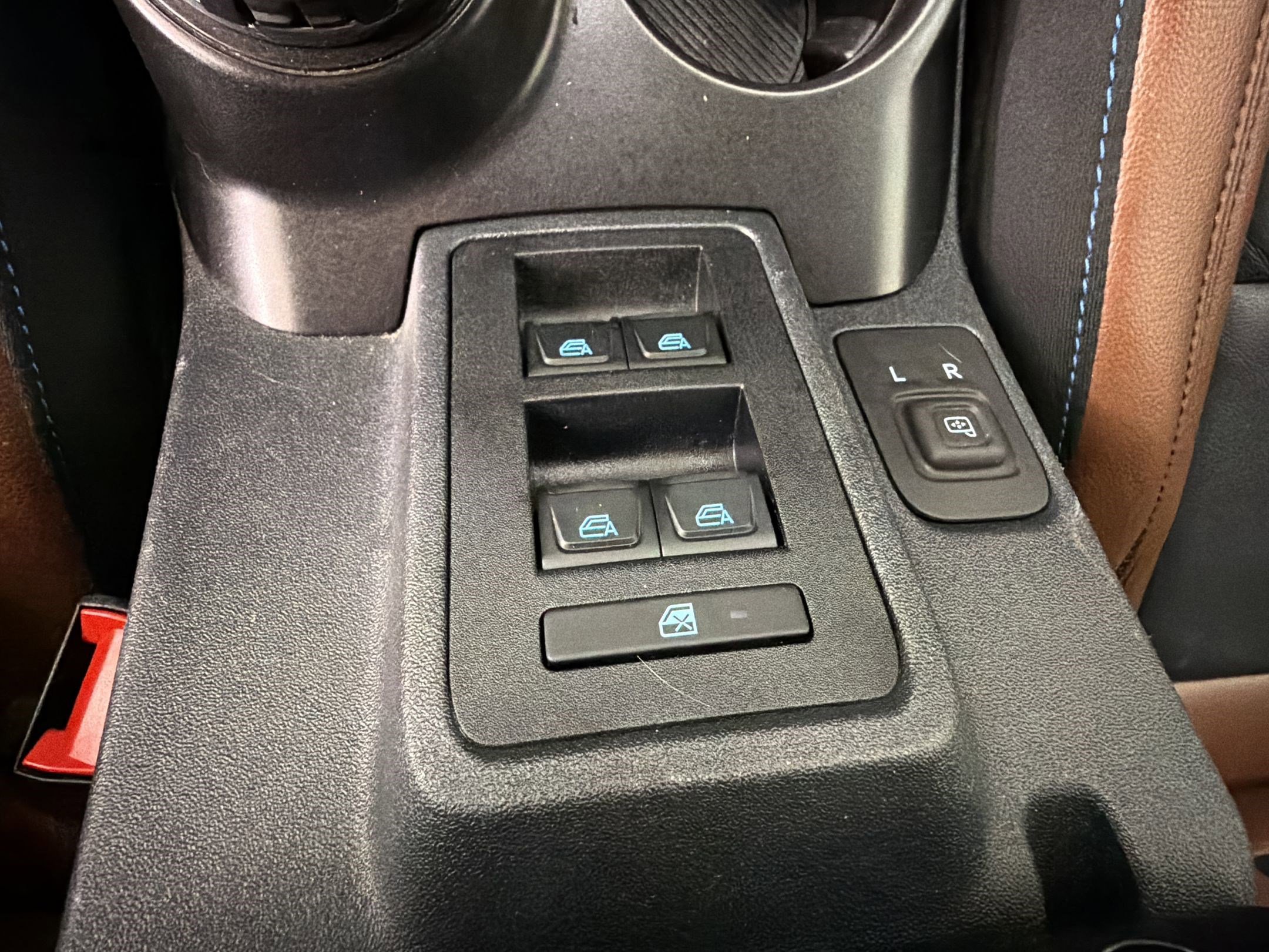 Certified 2022 Ford Bronco Outer Banks w/ Sasquatch Package image 22