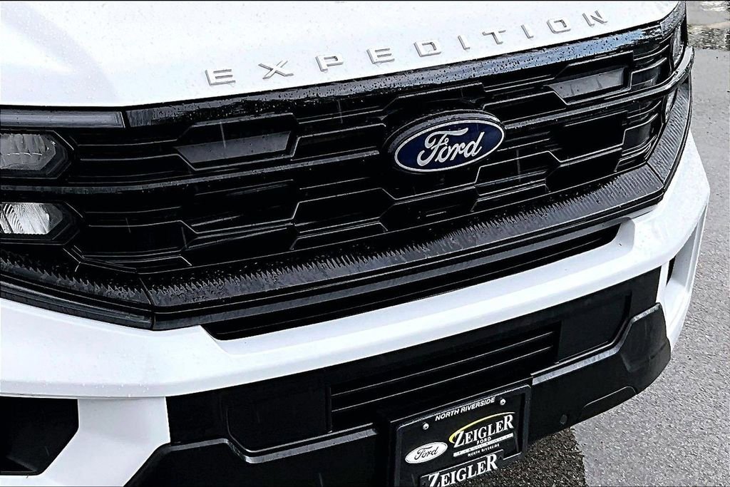 Certified 2025 Ford Expedition Active AWD/4WD image 31
