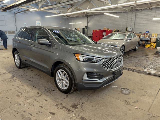 Certified 2023 Ford Edge SEL image 7