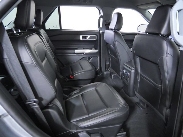 Certified 2022 Ford Explorer XLT w/ Equipment Group 202A AWD/4WD image 15