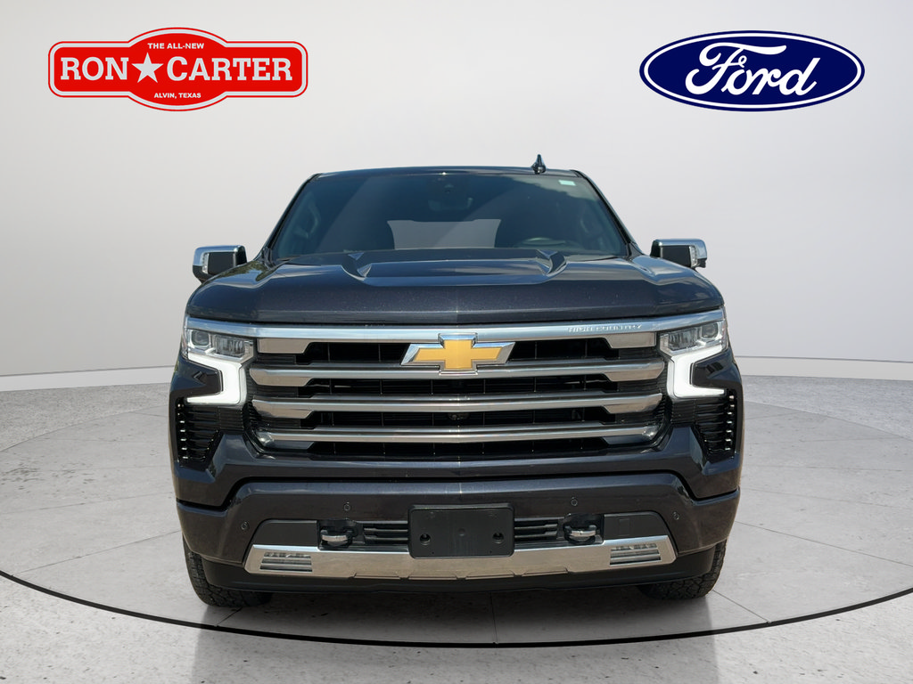 Used 2023 Chevrolet Silverado 1500 High Country w/ Technology Package AWD/4WD image 2