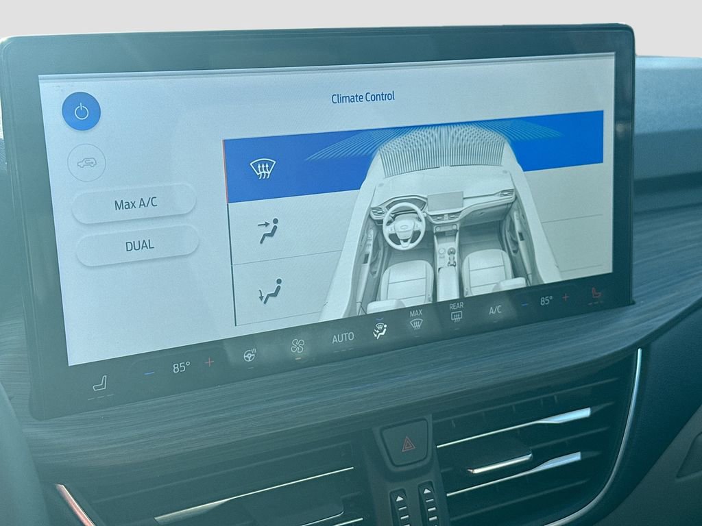 Certified 2023 Ford Escape Platinum w/ Premium Technology Package image 14