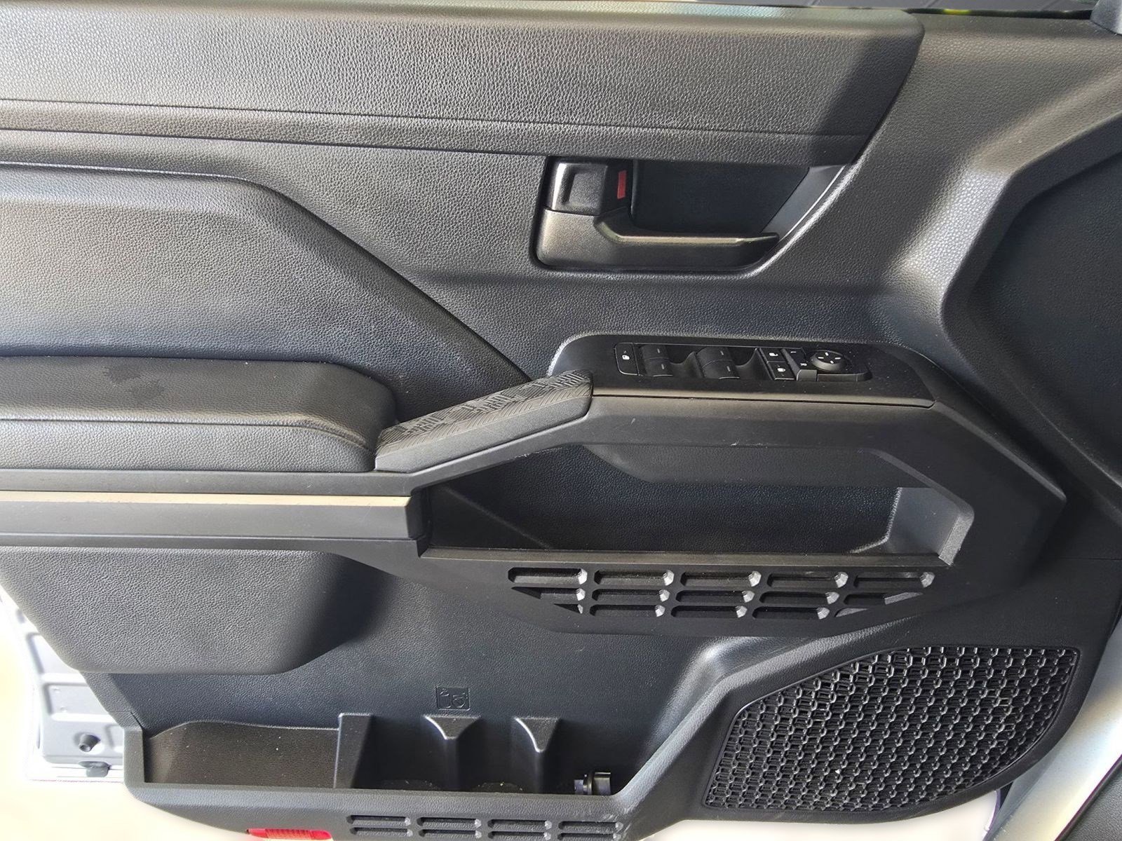 Used 2024 Toyota Tacoma SR5 image 11