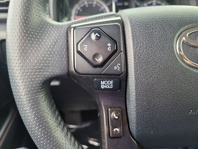 Used 2021 Toyota 4Runner TRD Off-Road Premium w/ Moonroof Package AWD/4WD image 5