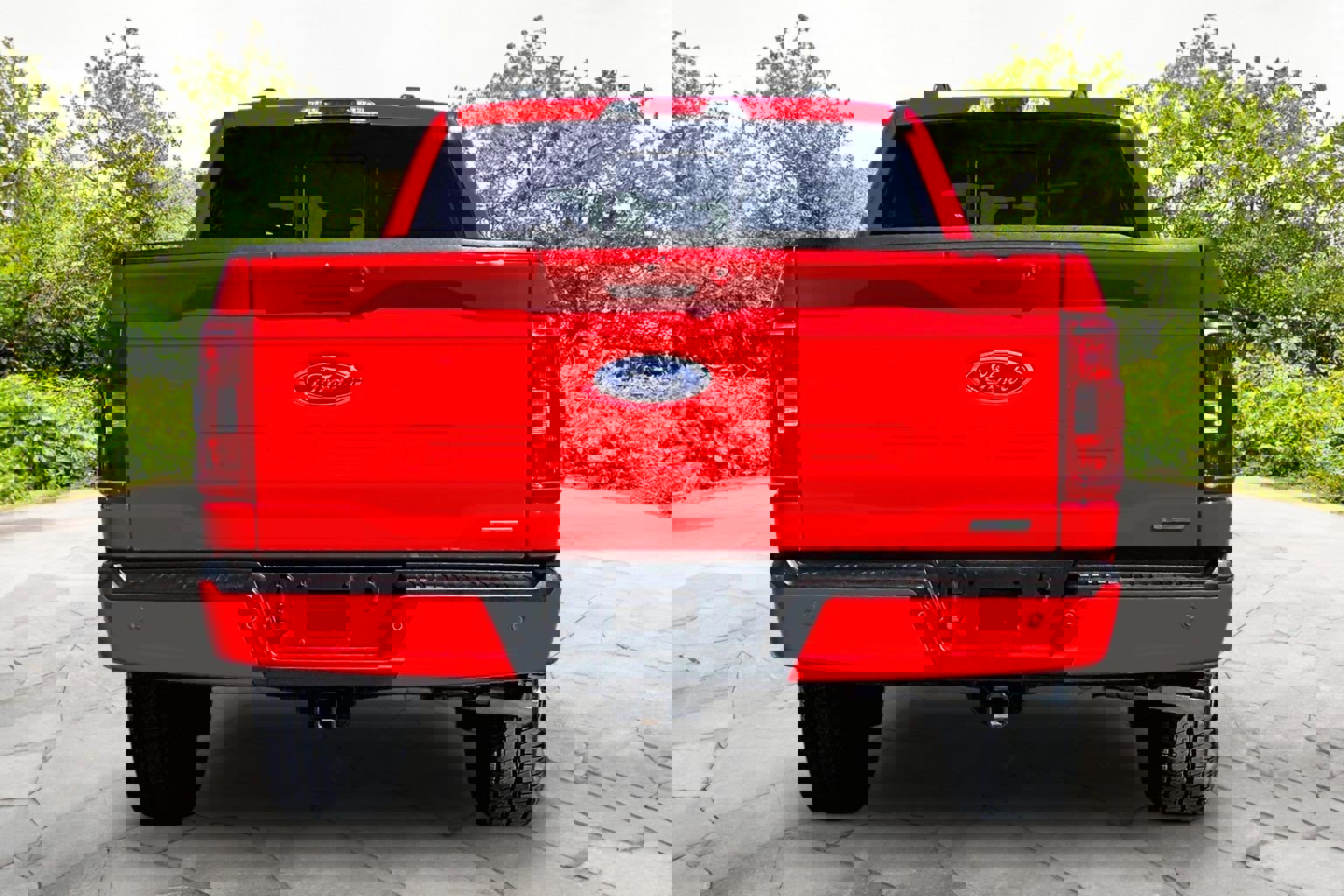 Certified 2022 Ford F150 XLT w/ Equipment Group 302A High image 4