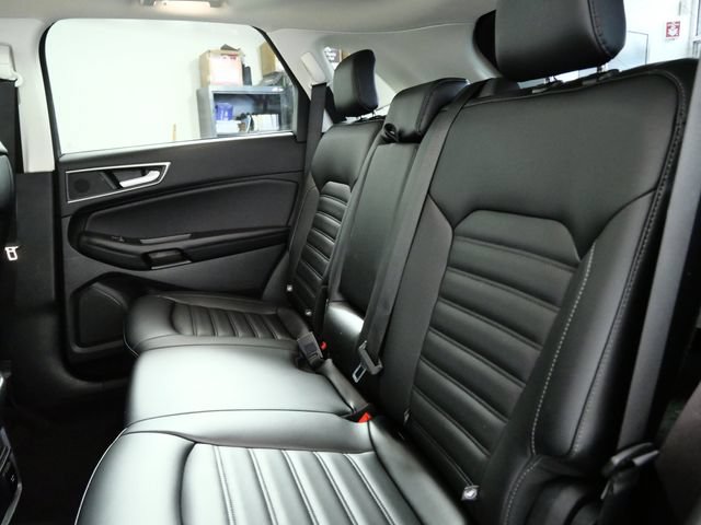 Certified 2024 Ford Edge SEL w/ Convenience Package AWD/4WD image 15