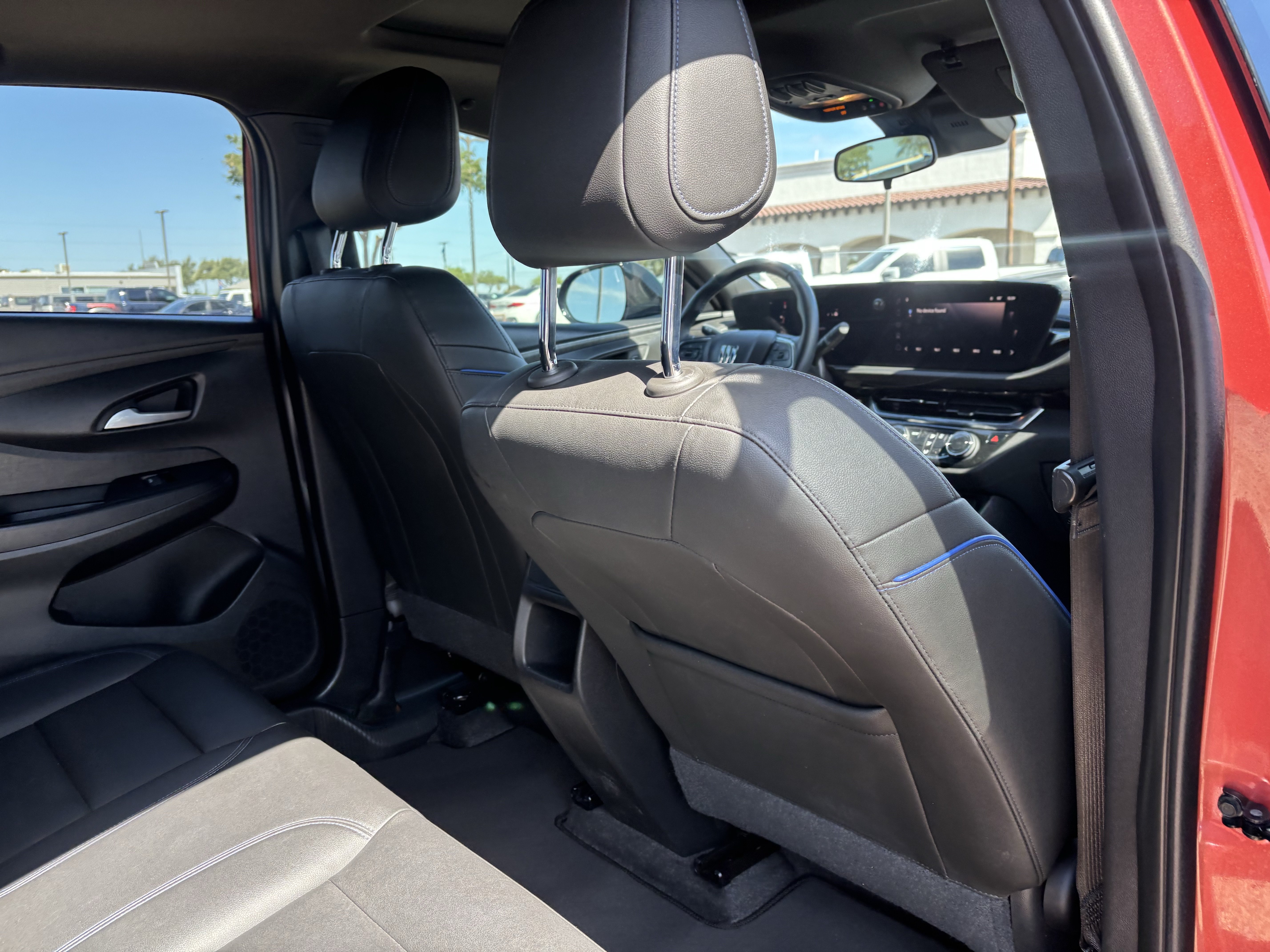Used 2024 Buick Envista Sport Touring w/ Convenience I Package FWD image 22