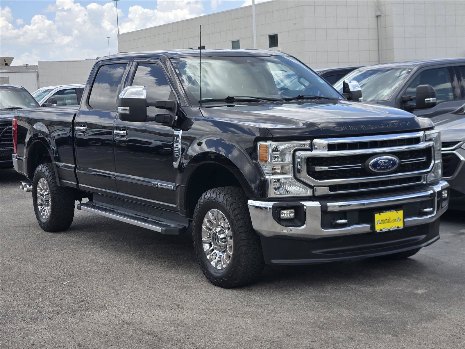 Certified 2022 Ford F250 Lariat w/ Lariat Ultimate Package AWD/4WD image 3